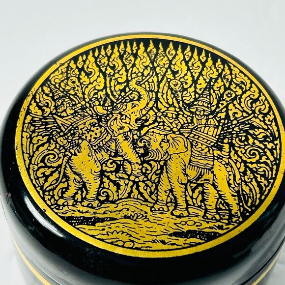 Vintage Lacquered Black Round Trinket Box Gold Accent Elephant Design Asian 3" - Picture 2 of 5